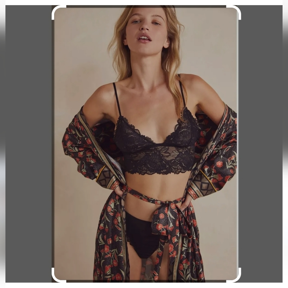 Nwt Free People intimately 2 pack of everyday lace bralette size medium.